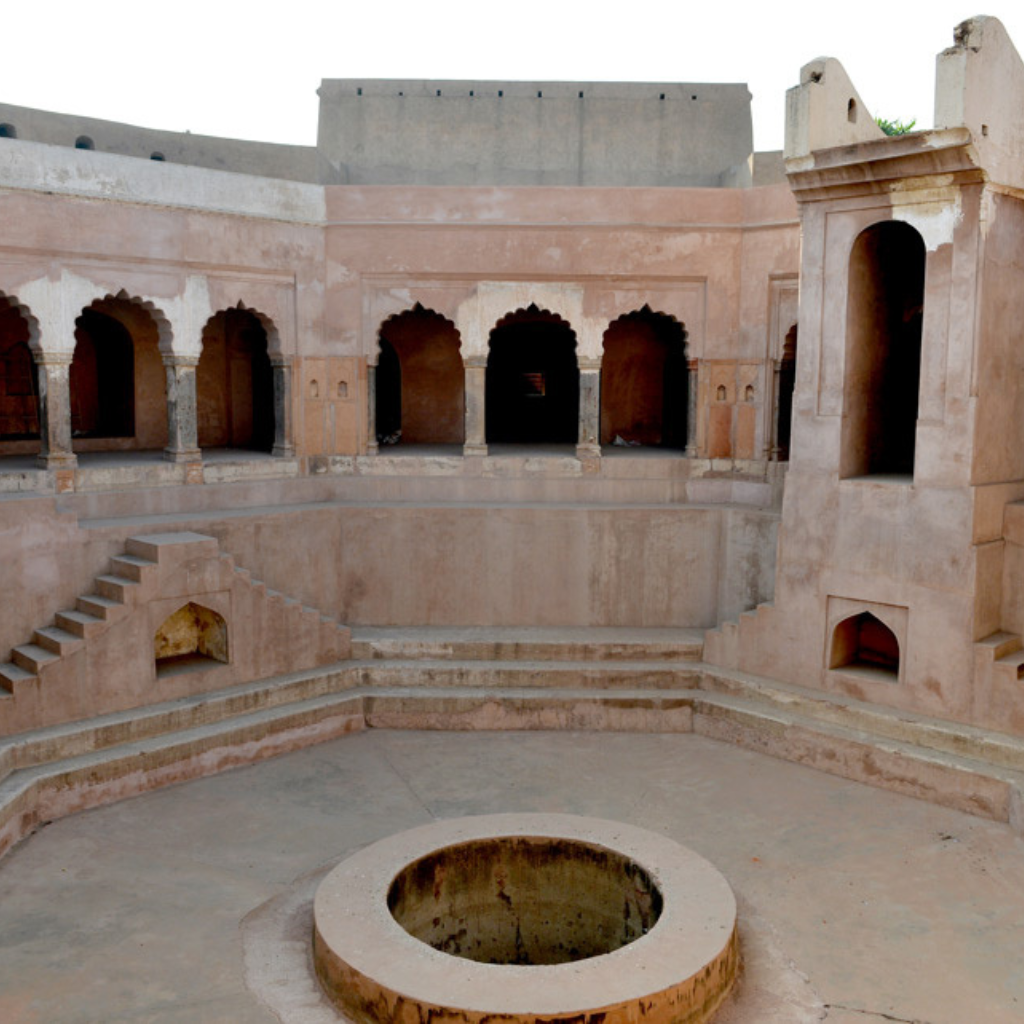 Stepwell in Farrukhnagar